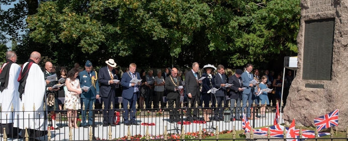 Sir Nicholas Soames attended the 100th anniversary of the awarding of the Victoria Cross to Sgt Arthur Knight.